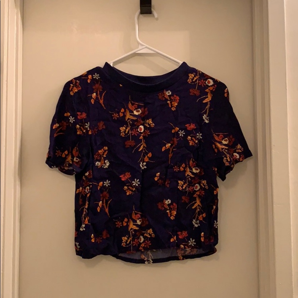 F21 Cropped Floral Shirt